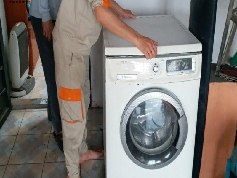 Dấu hiệu, nguyên nhân và cách khắc phục lỗi E20 máy giặt Electrolux