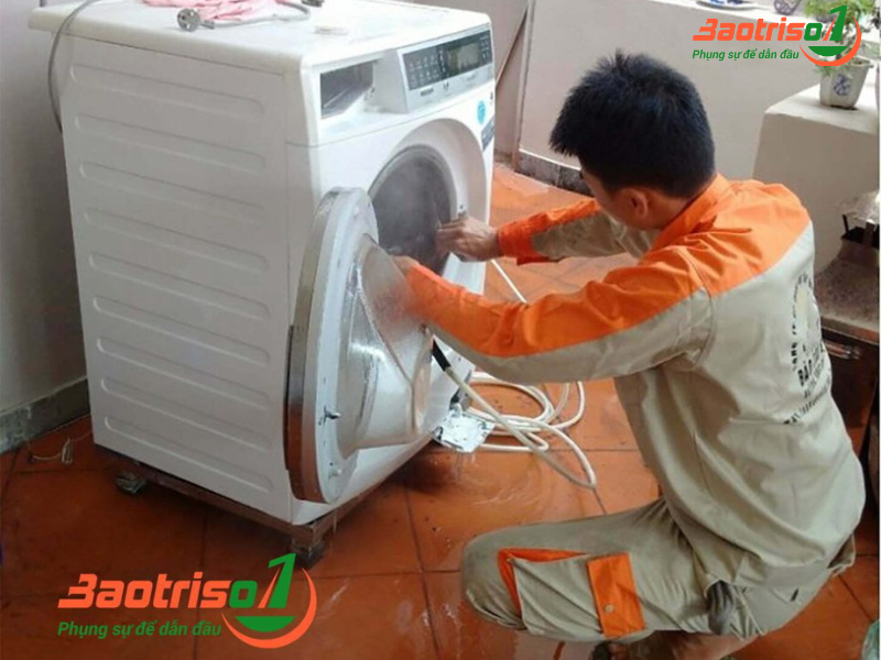 Sửa máy giặt bị kẹt quần áo