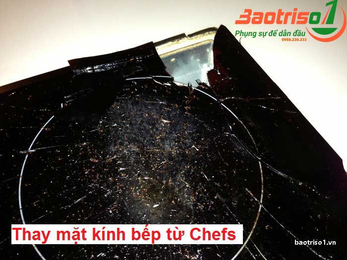 mặt kính bếp từ chefs bị rơi chai nước mắm vỡ