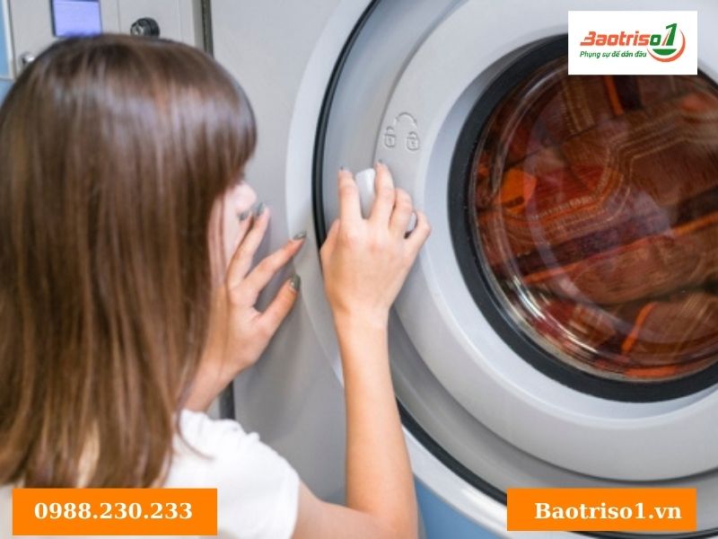 Máy giặt Electrolux báo lỗi cần vệ sinh máy