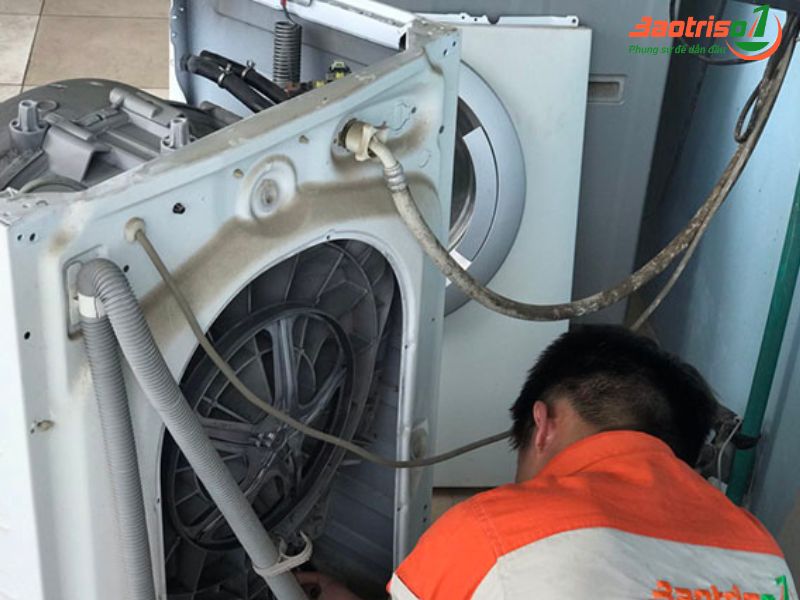 Vì sao bạn chọn Baotriso1 để sửa máy giặt Electrolux?