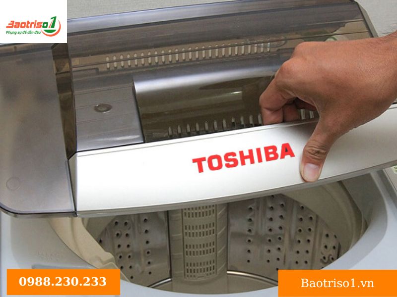 máy giặt Toshiba báo lỗi E21 do chưa đóng cửa
