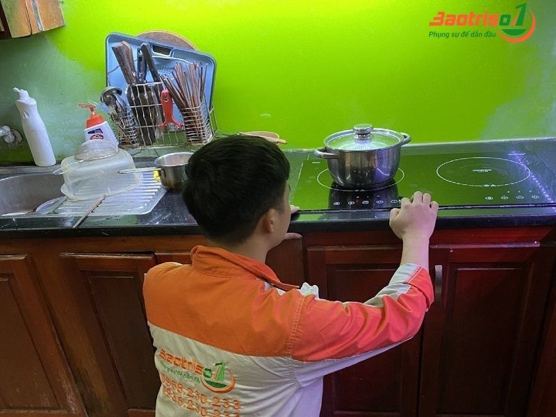 Quy trình sửa bếp từ tại Hoàng Mai