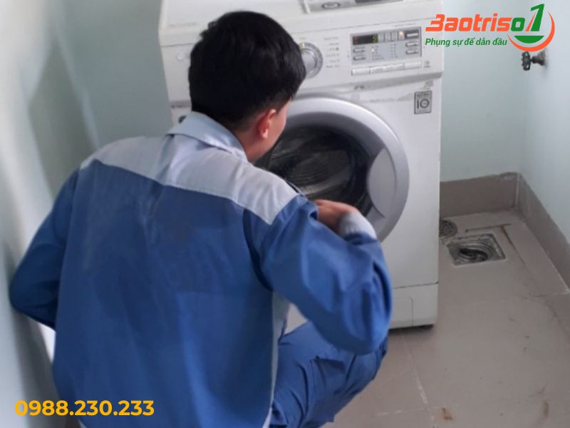thợ Baotriso1 máy giặt lg không lên nguồn tại nhà tử tế