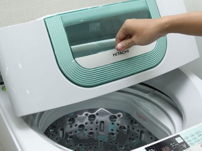 Cách vệ sinh máy giặt cửa trên