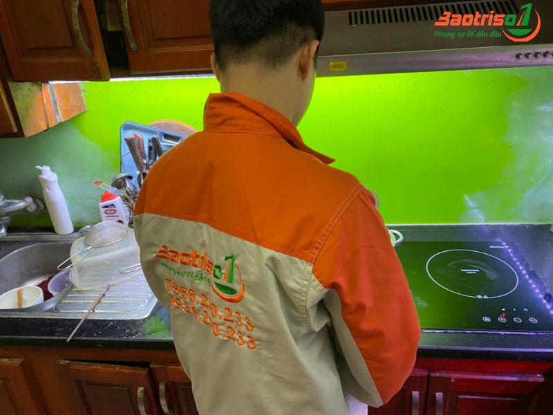Baotriso1 địa chỉ sửa bếp điện từ tại TPHCM uy tín