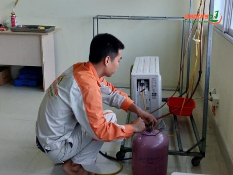 thợ baotriso1 Bơm gas điều hòa