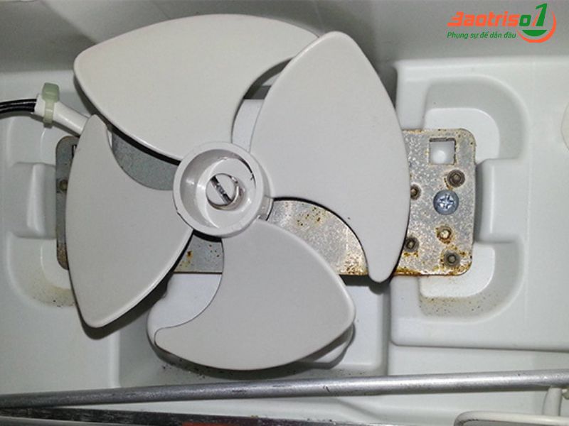 Cách sửa tủ lạnh Hitachi báo lỗi F1-03