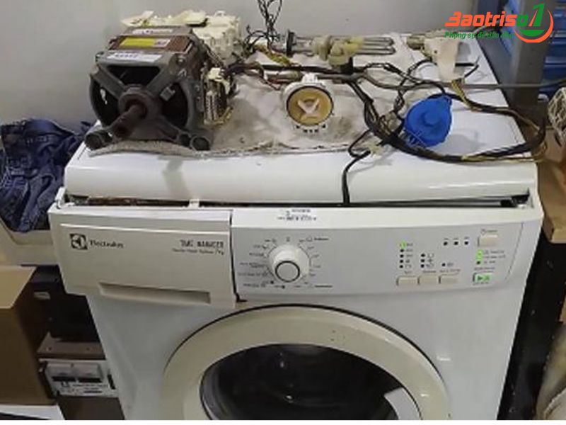 Cách sửa máy giặt Electrolux không xả nước, thoát nước tại nhà