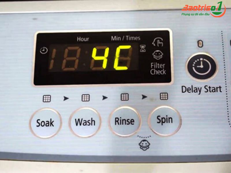 Máy giặt đang giặt báo lỗi là gì?