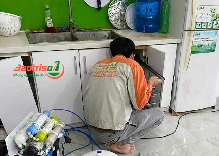 Nguyên nhân máy lọc nước chạy không ngắt và cách sửa tại nhà