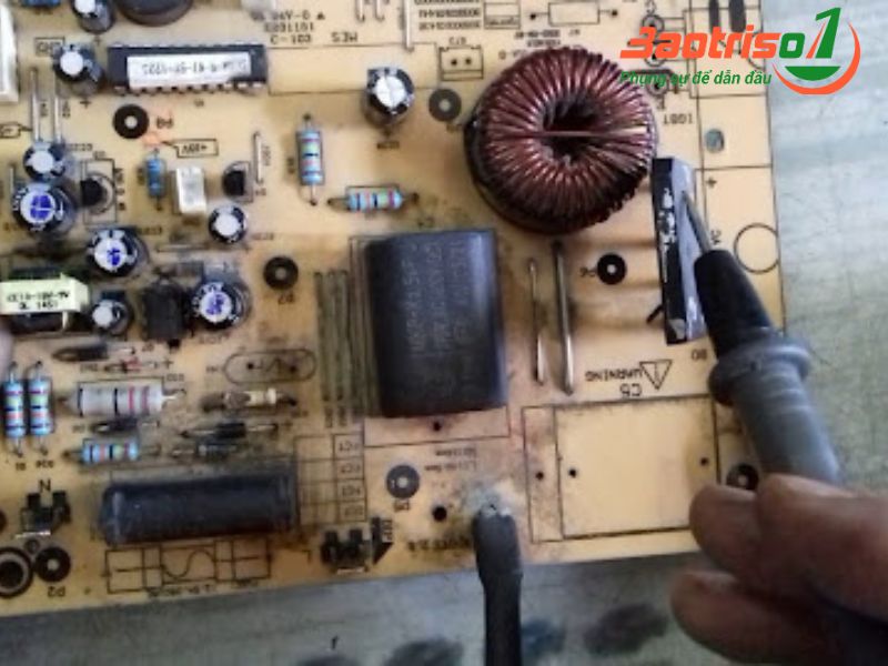 Sửa bếp từ Junger nổ cầu chì