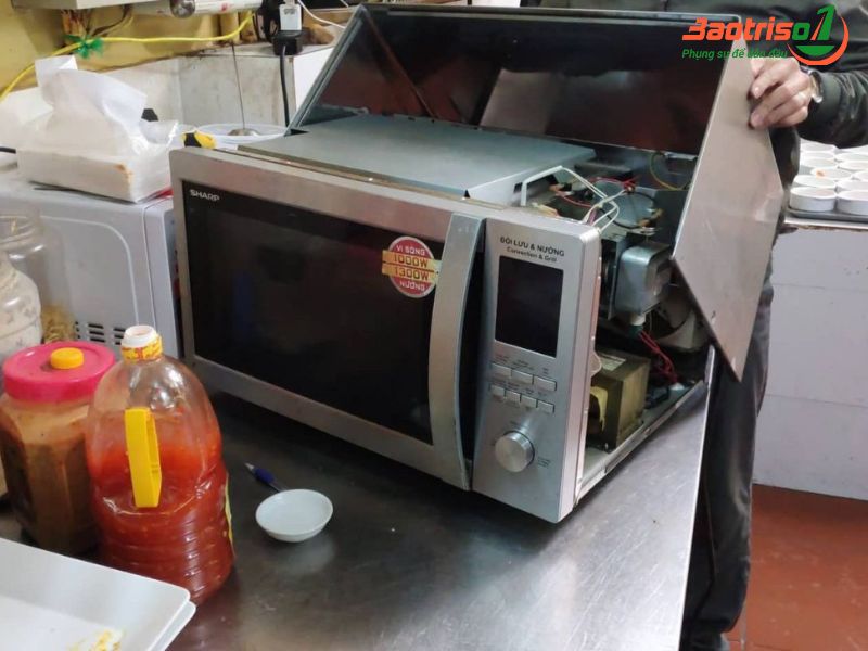Hướng dẫn sửa chữa lò vi sóng tại nhà các lỗi cơ bản Hướng dẫn sửa chữa lò vi sóng tại nhà các lỗi cơ bản