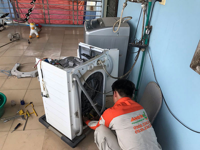 Baotriso1 khắc phục máy giặt bị chảy nước ra ngoài các hãng
