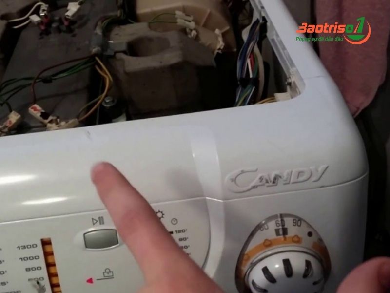 Chuyên bảo hành, sửa máy sấy quần áo Candy gặp các lỗi. Chuyên bảo hành, sửa máy sấy quần áo Candy gặp các lỗi.