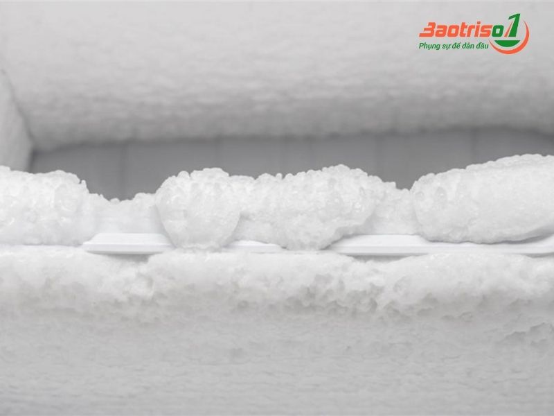 Tu lạnh bị đóng đá do cảm biến hỏng Tu lạnh bị đóng đá do cảm biến hỏng