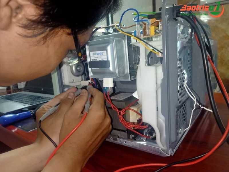 Dịch vụ sửa lò vi sóng tại Hoàn Kiếm Những ưu điểm của dịch vụ sửa lò vi sóng tại Hoàn Kiếm của Bảo Trì Số 1