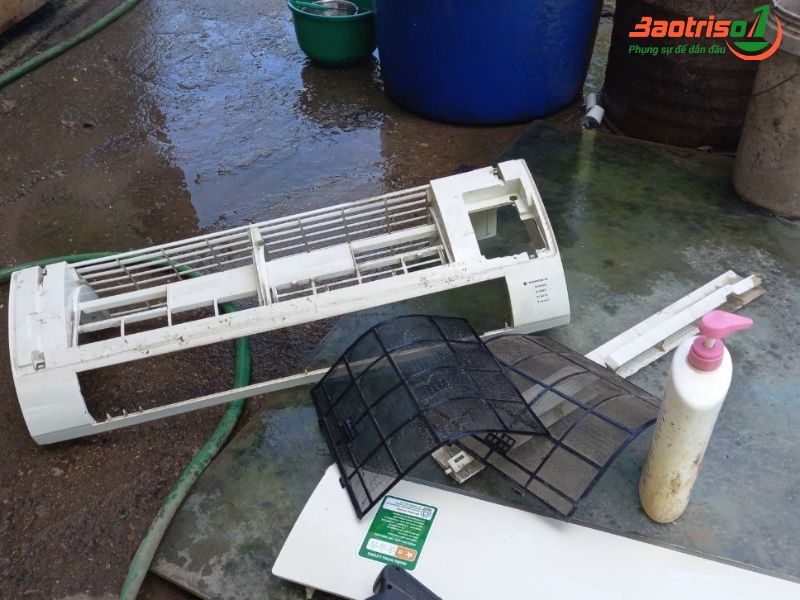 Vệ sinh dàn lạnh điều hòa