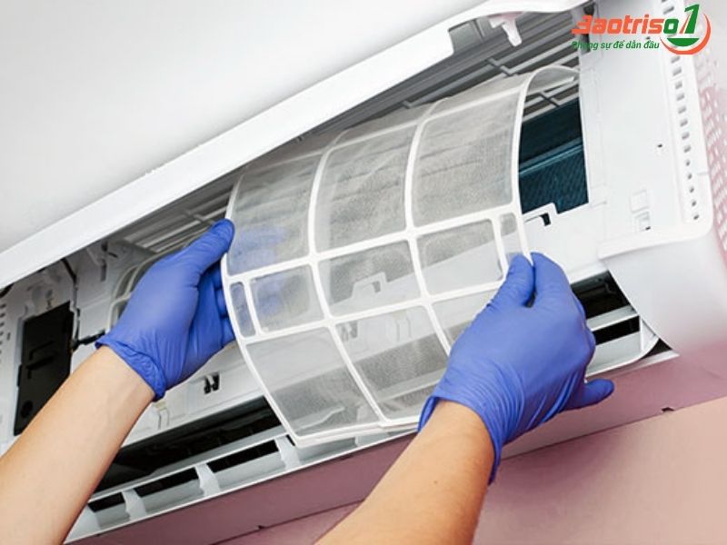 Vệ sinh điều hoà định kỳ