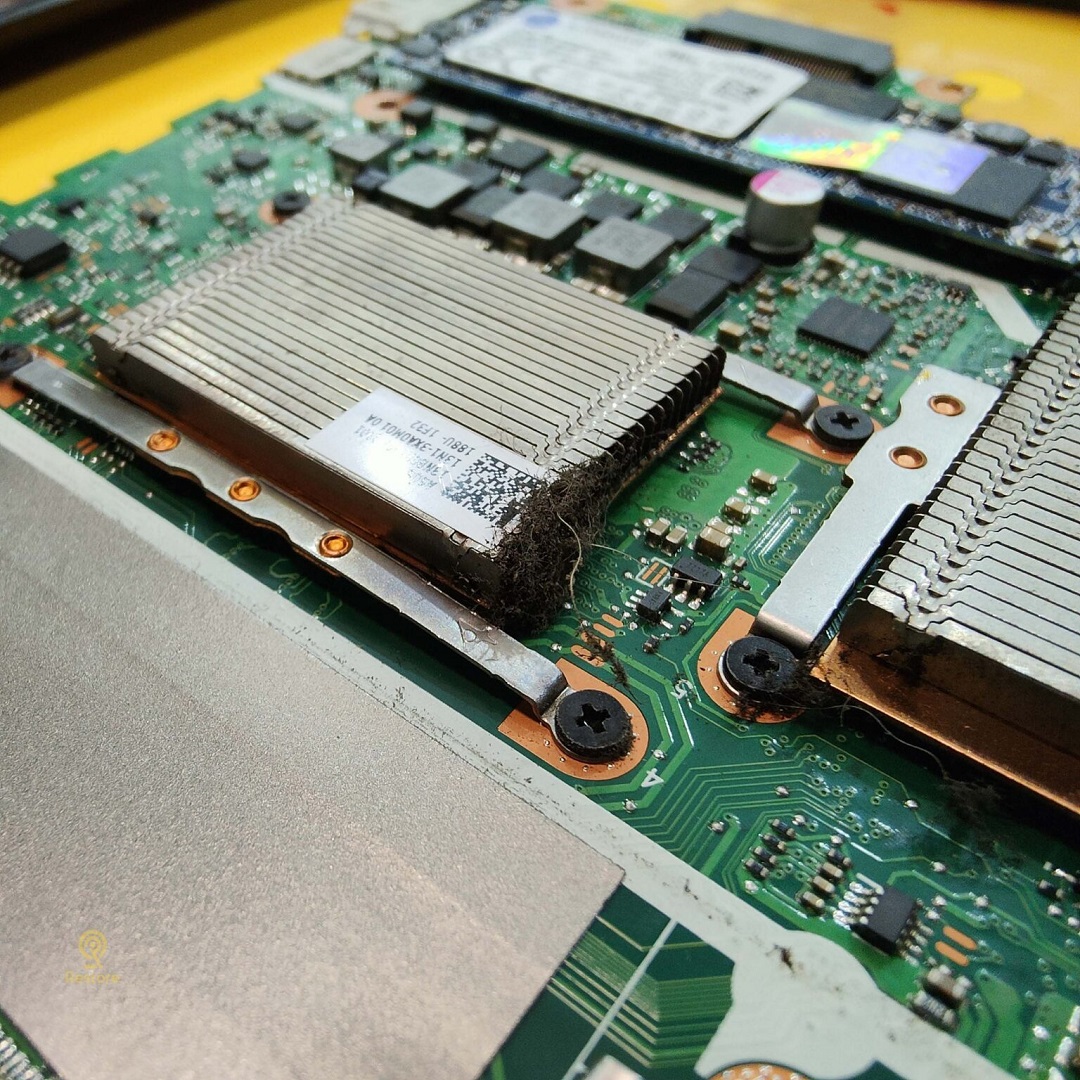 Lý do khách hàng nên chọn dịch vụ vệ sinh laptop tại Baotriso1