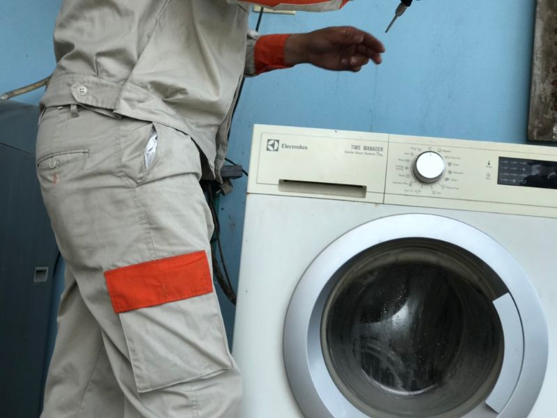 Các bước vệ sinh máy giặt cửa trước (cửa ngang)