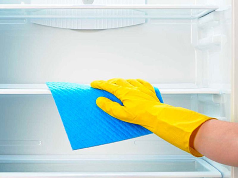 Cách vệ sinh tủ lạnh Hitachi tại nhà nhanh chóng