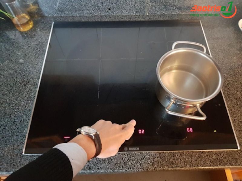 Bếp từ Bosch báo lỗi E