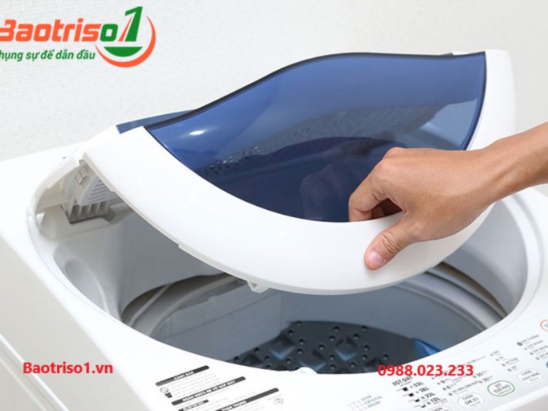 Có nên đóng cửa máy giặt ngay khi gặt xong Có nên đóng nắp máy giặt ngay khi gặt xong